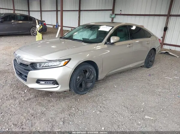 1HGCV1F41JA045511 2018 HONDA ACCORD - Image 2