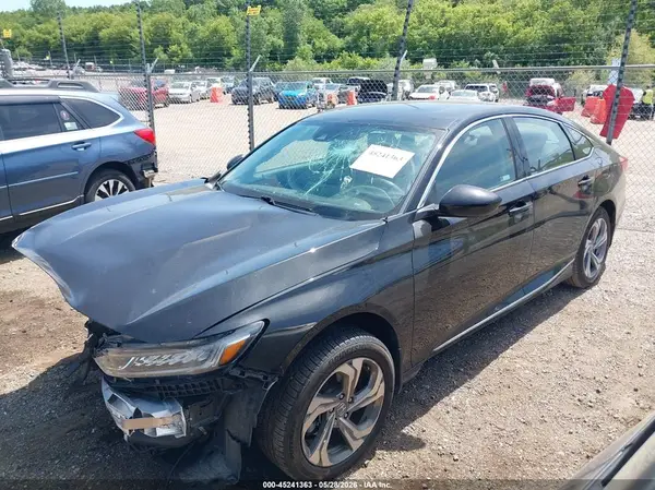1HGCV1F41JA055584 2018 HONDA ACCORD - Image 2