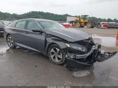 1HGCV1F41JA251041 2018 HONDA ACCORD