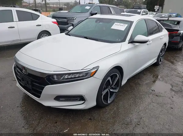 1HGCV1F42JA004014 2018 HONDA ACCORD - Image 2