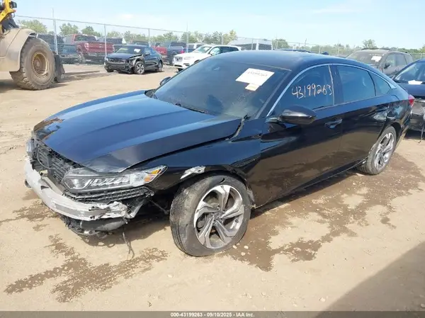 1HGCV1F42JA076086 2018 HONDA ACCORD - Image 2