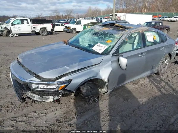 1HGCV1F42JA100077 2018 HONDA ACCORD - Image 2