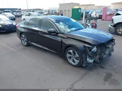 1HGCV1F42JA133497 2018 HONDA ACCORD