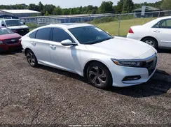 1HGCV1F42JA171733 2018 HONDA ACCORD