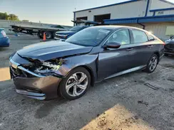 1HGCV1F42JA180500 2018 HONDA ACCORD