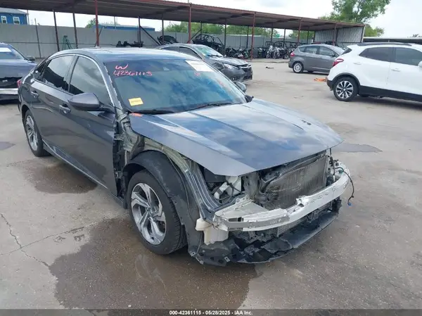 1HGCV1F42JA251081 2018 HONDA ACCORD - Image 1