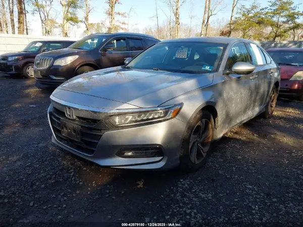 1HGCV1F42LA021656 2020 HONDA ACCORD - Image 2