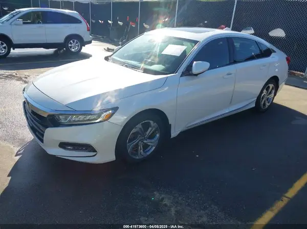 1HGCV1F42LA109462 2020 HONDA ACCORD - Image 2