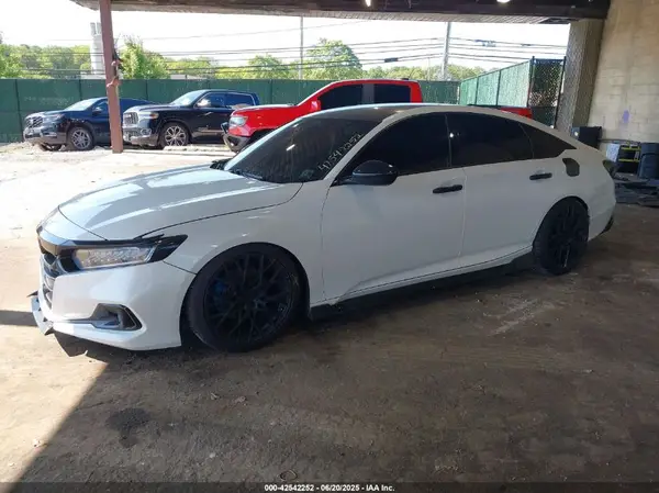1HGCV1F42NA113255 2022 HONDA ACCORD - Image 2