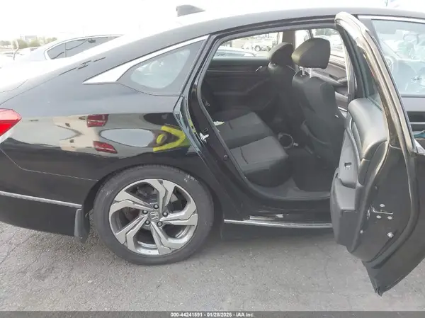 1HGCV1F43JA010131 2018 HONDA ACCORD - Image 8