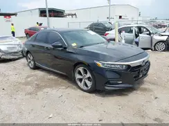 1HGCV1F43JA068949 2018 HONDA ACCORD