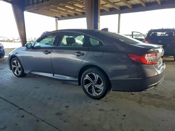 1HGCV1F43JA092863 2018 HONDA ACCORD - Image 2