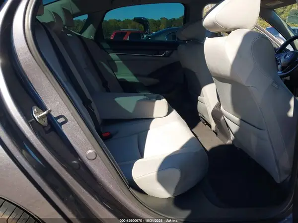 1HGCV1F43JA099117 2018 HONDA ACCORD - Image 8