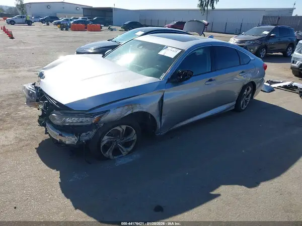 1HGCV1F43JA112819 2018 HONDA ACCORD - Image 2