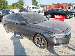 1HGCV1F43JA132214 2018 HONDA ACCORD