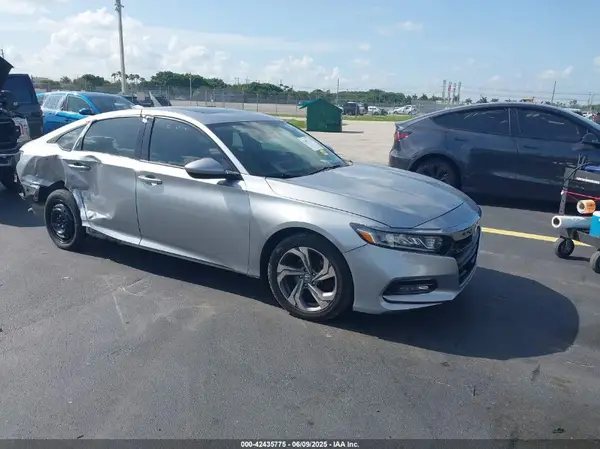 1HGCV1F43JA249064 2018 HONDA ACCORD - Image 1