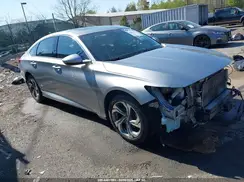 1HGCV1F43JA253521 2018 HONDA ACCORD
