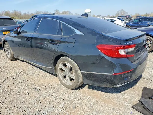 1HGCV1F43JA257813 2018 HONDA ACCORD - Image 2