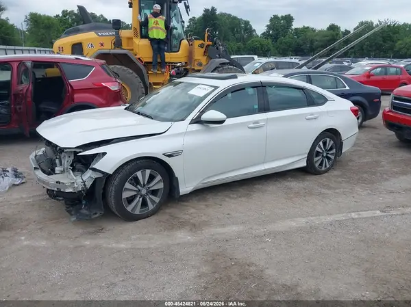 1HGCV1F44JA004001 2018 HONDA ACCORD - Image 2