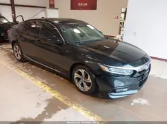 1HGCV1F44JA051898 2018 HONDA ACCORD