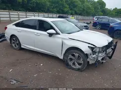 1HGCV1F44JA059788 2018 HONDA ACCORD