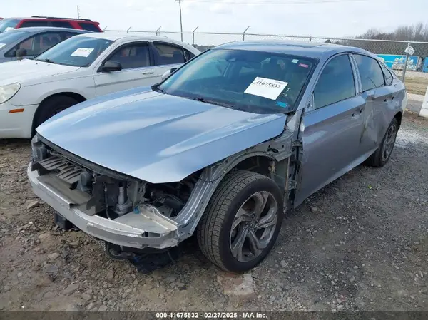 1HGCV1F44JA082035 2018 HONDA ACCORD - Image 2