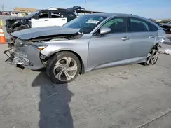 1HGCV1F44JA098767 2018 HONDA ACCORD