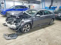 1HGCV1F44JA124221 2018 HONDA ACCORD