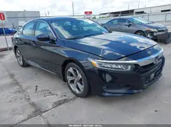 1HGCV1F44JA135705 2018 HONDA ACCORD