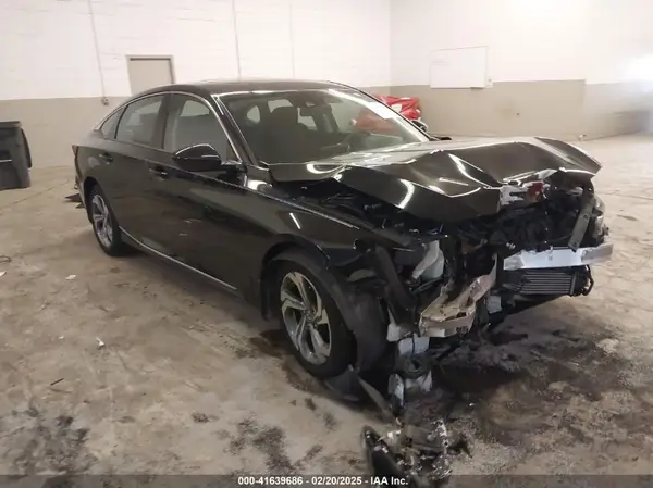 1HGCV1F44JA135705 2018 HONDA ACCORD - Image 1
