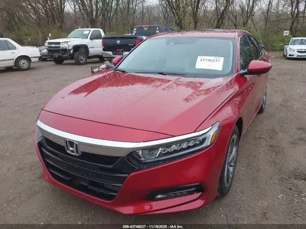 1HGCV1F44JA220513 2018 HONDA ACCORD - Image 2