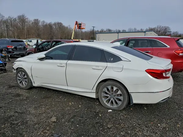 1HGCV1F44JA263281 2018 HONDA ACCORD - Image 2