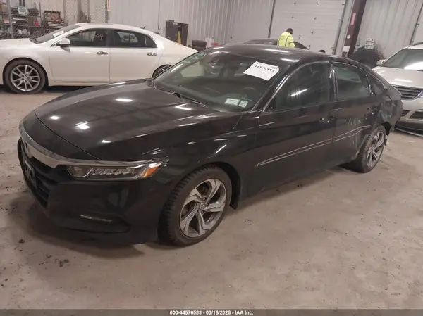 1HGCV1F45JA001477 2018 HONDA ACCORD - Image 2
