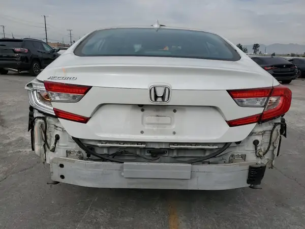 2018 HONDA ACCORD auction photo 6