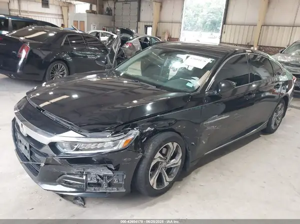 1HGCV1F45JA037959 2018 HONDA ACCORD - Image 2