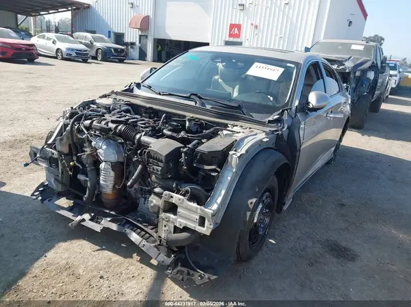 1HGCV1F45JA045527 2018 HONDA ACCORD - Image 2