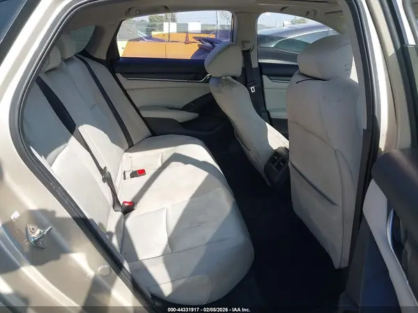 1HGCV1F45JA045527 2018 HONDA ACCORD - Image 8