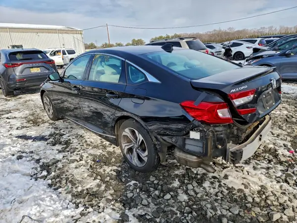 1HGCV1F45JA047634 2018 HONDA ACCORD - Image 2