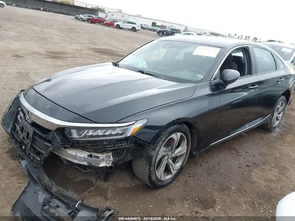 1HGCV1F45JA055569 2018 HONDA ACCORD - Image 2