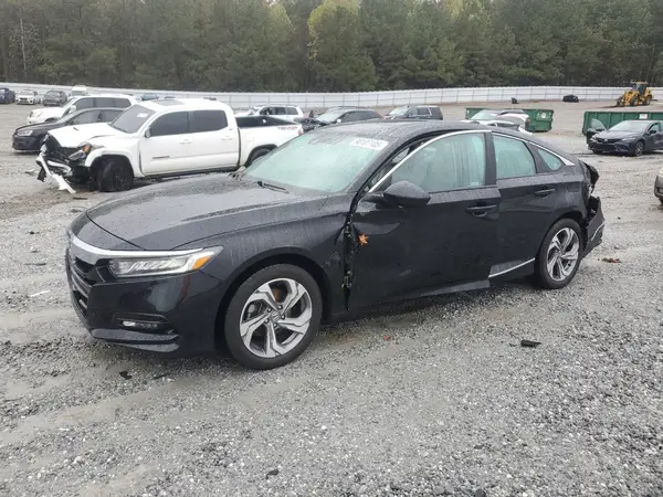 1HGCV1F45JA068967 2018 HONDA ACCORD - Image 1