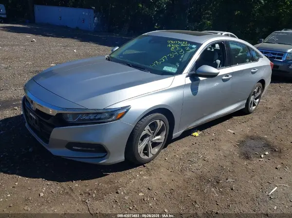1HGCV1F45JA092959 2018 HONDA ACCORD - Image 2