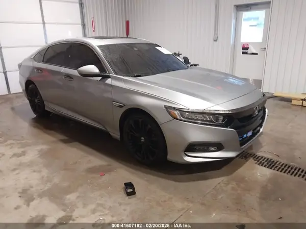 1HGCV1F45JA228104 2018 HONDA ACCORD - Image 1