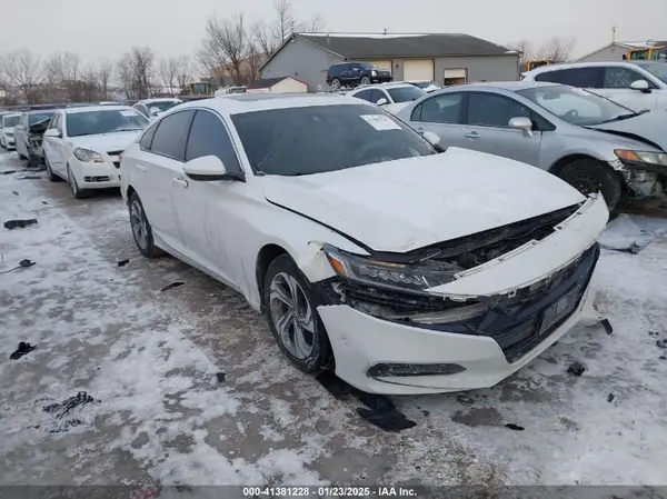 1HGCV1F46JA010186 2018 HONDA ACCORD - Image 1