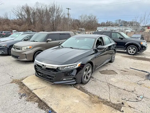 1HGCV1F46JA027537 2018 HONDA ACCORD - Image 2