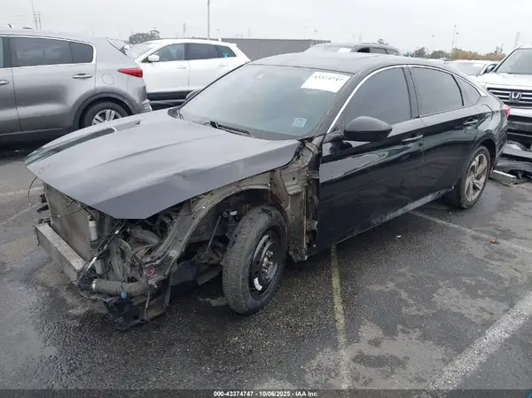 1HGCV1F46JA058626 2018 HONDA ACCORD - Image 2