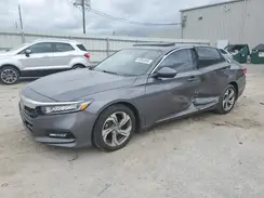 1HGCV1F46JA085406 2018 HONDA ACCORD
