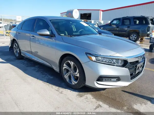 1HGCV1F46JA098785 2018 HONDA ACCORD - Image 1