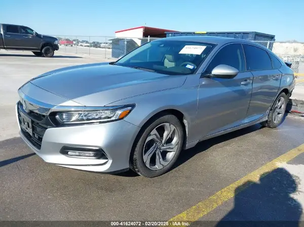 1HGCV1F46JA098785 2018 HONDA ACCORD - Image 2