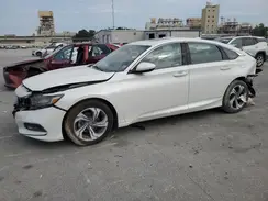 1HGCV1F46JA125256 2018 HONDA ACCORD