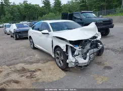 1HGCV1F46JA257496 2018 HONDA ACCORD